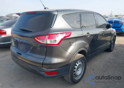 2016 Ford Escape S z USA, uszkodzony, nr VIN 1FMCU0F76GUC42005